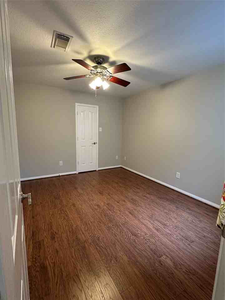 11530 Twain Drive #11530 - Photo 7 of 23