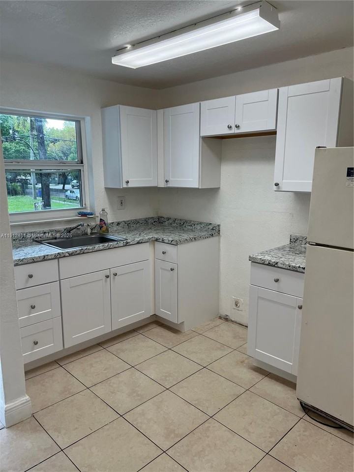 5900 Northwest 1st Avenue #5900-3 - Photo 3 of 10