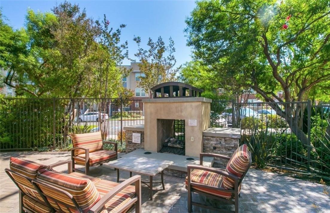 84 Meridian Drive #84 - Photo 2 of 22