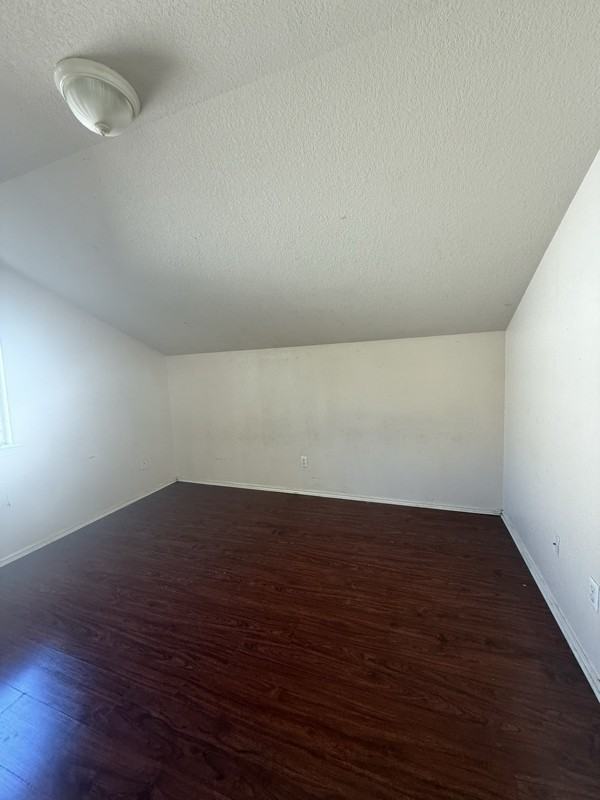 1209 Coronation Way - Photo 4 of 20