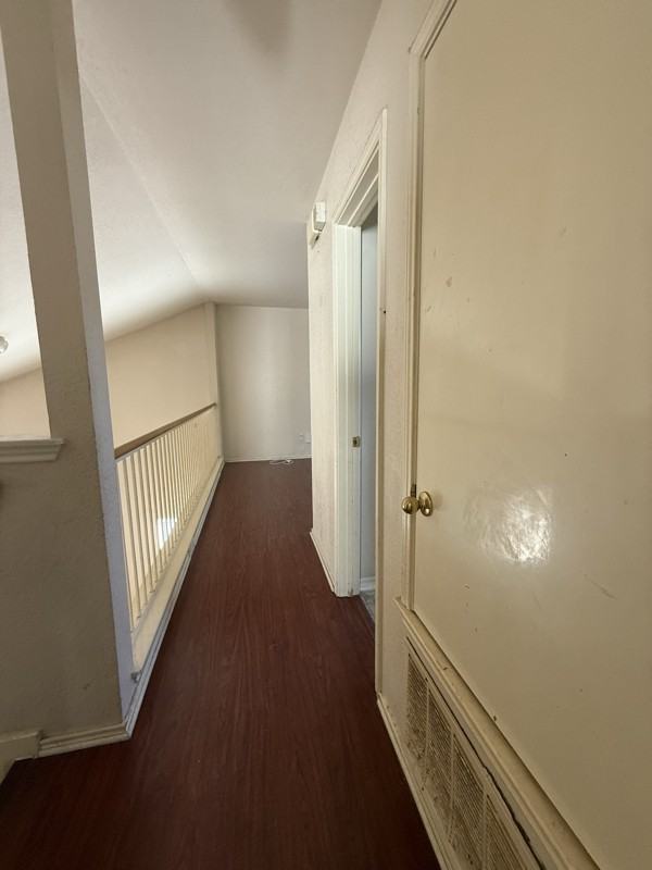 1209 Coronation Way - Photo 5 of 20