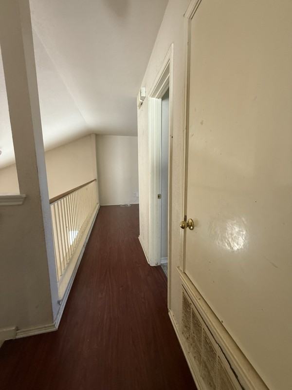 1209 Coronation Way - Photo 6 of 20