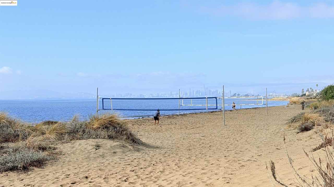 2101 Shore Line Drive #2101-265 - Photo 3 of 34