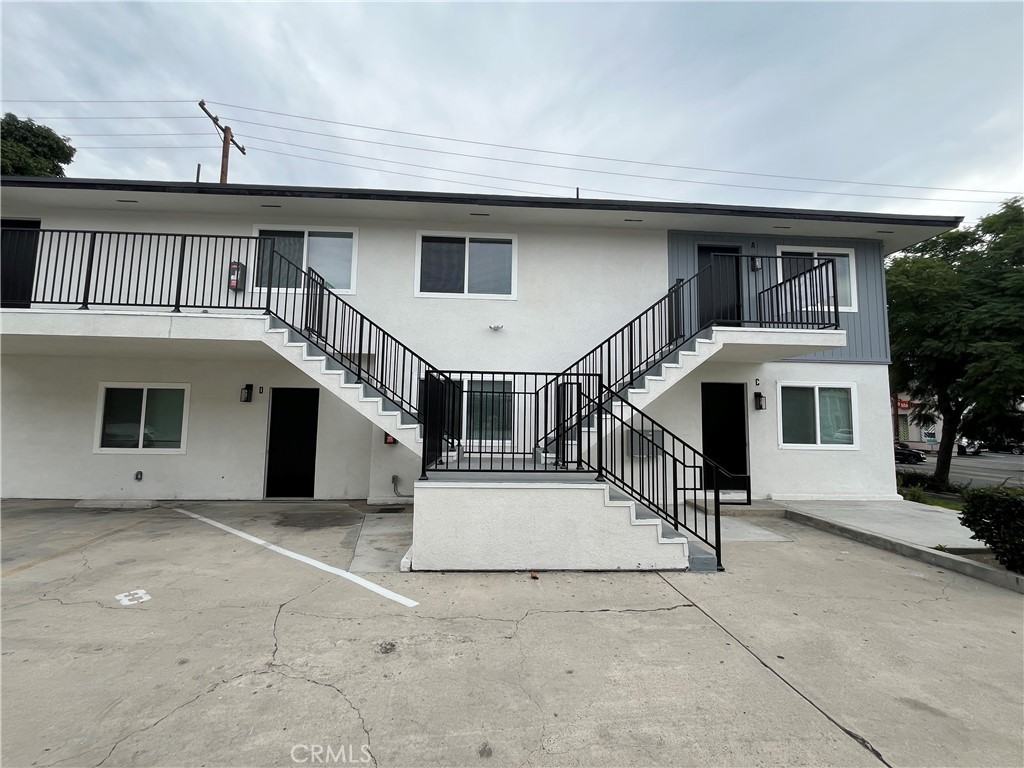 1011 East Chevy Chase Drive #1011A - Photo 4 of 13