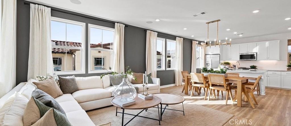 501 Tamarind Way #501F - Photo 2 of 7