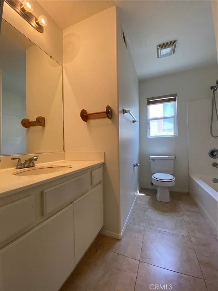 2251 Joshua Tree Way #2251 - Photo 3 of 17