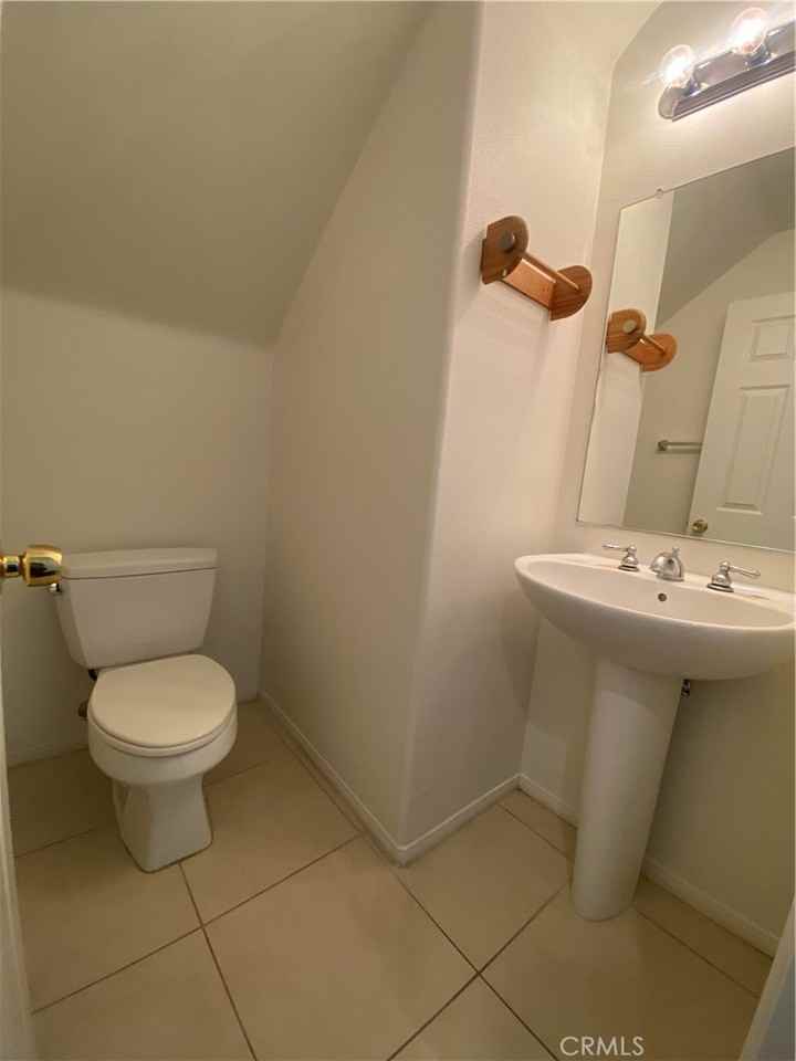 2251 Joshua Tree Way #2251 - Photo 4 of 17