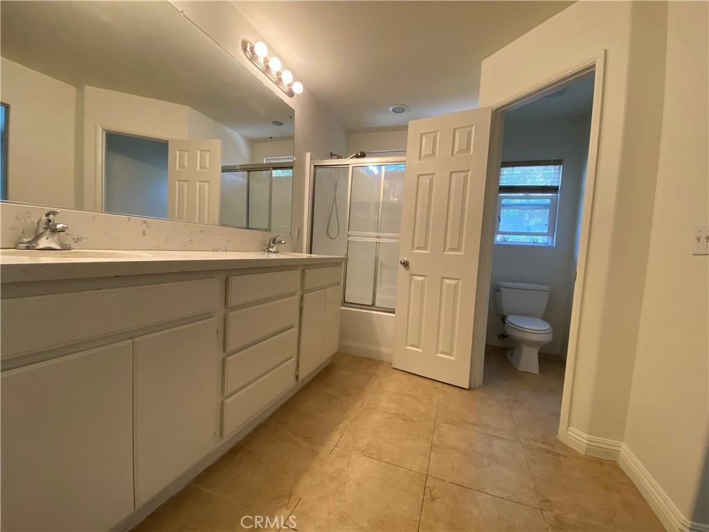 2251 Joshua Tree Way #2251 - Photo 5 of 17