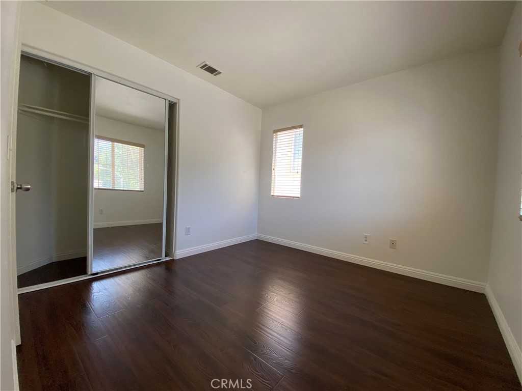 2251 Joshua Tree Way #2251 - Photo 7 of 17