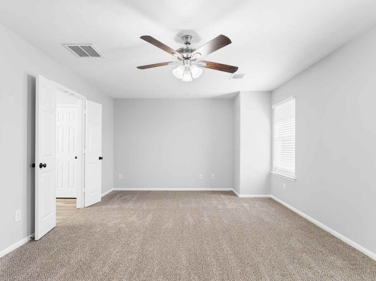 1023 Santa Fe Court #1023 - Photo 6 of 32