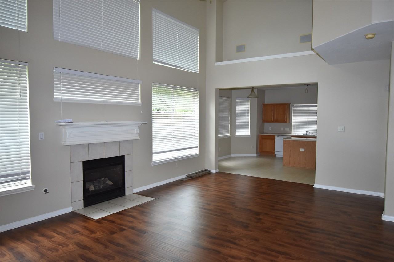 21147 Covington Bridge Drive #21147 - Photo 3 of 22