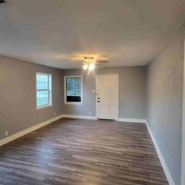 1933 Fort Worth Street #1933