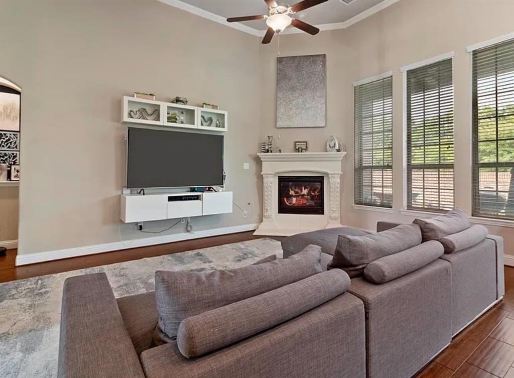 800 Gray Hawk Lane #800