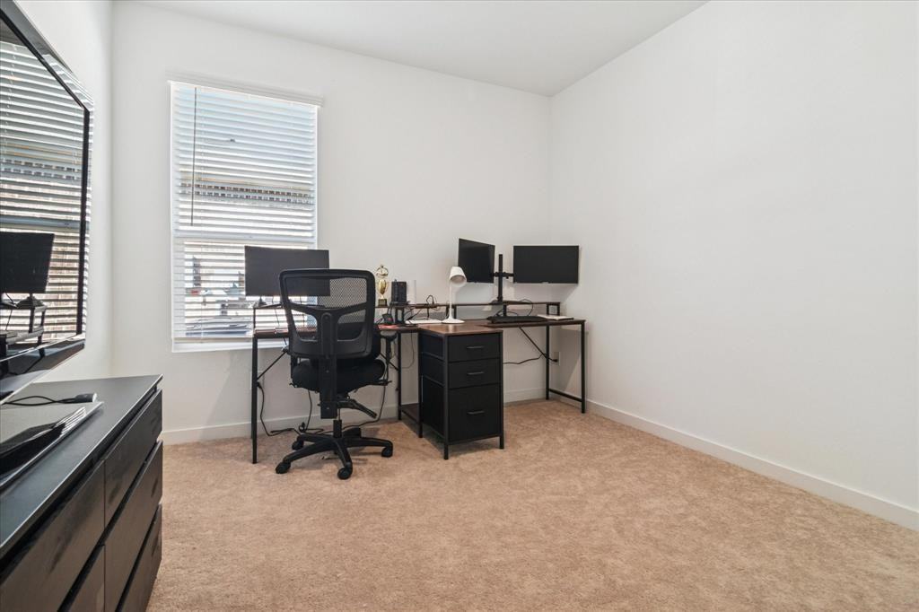 2214 Walden Pond Boulevard #2214 - Photo 5 of 18