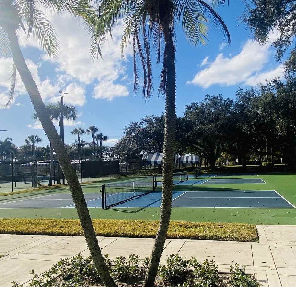 5808 58th Way #5808 - Photo 2 of 23