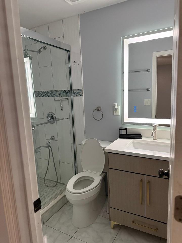 1077 Fernlea Drive #1077B - Photo 2 of 9