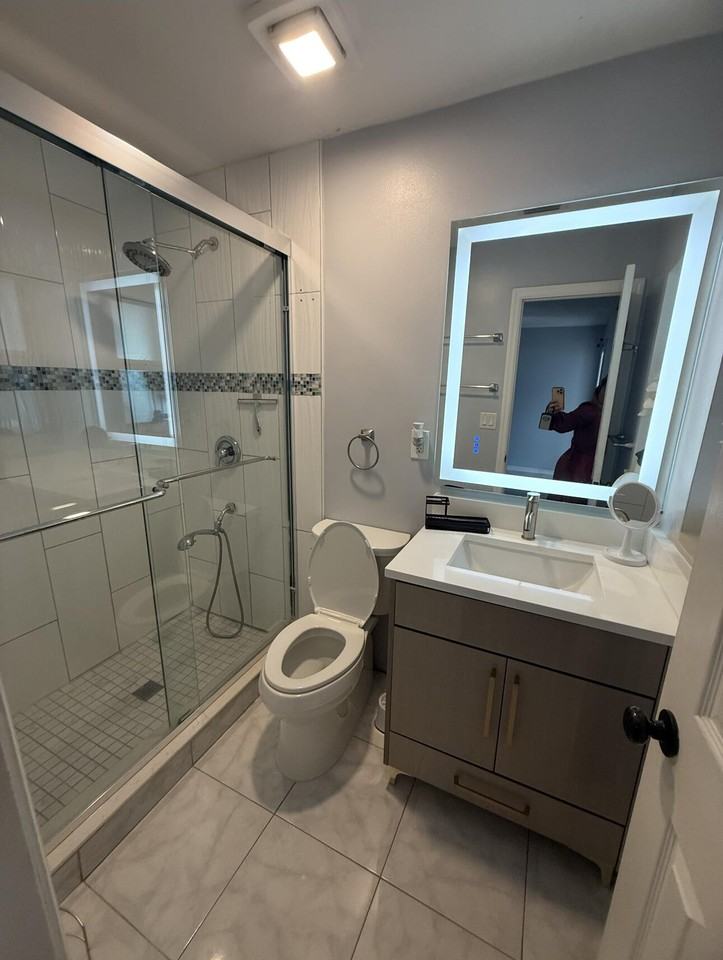 1077 Fernlea Drive #1077B - Photo 3 of 9