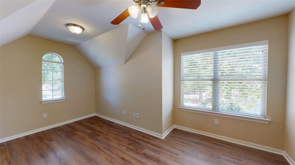 1724 Boardwalk Ct #1724 - Photo 3 of 27