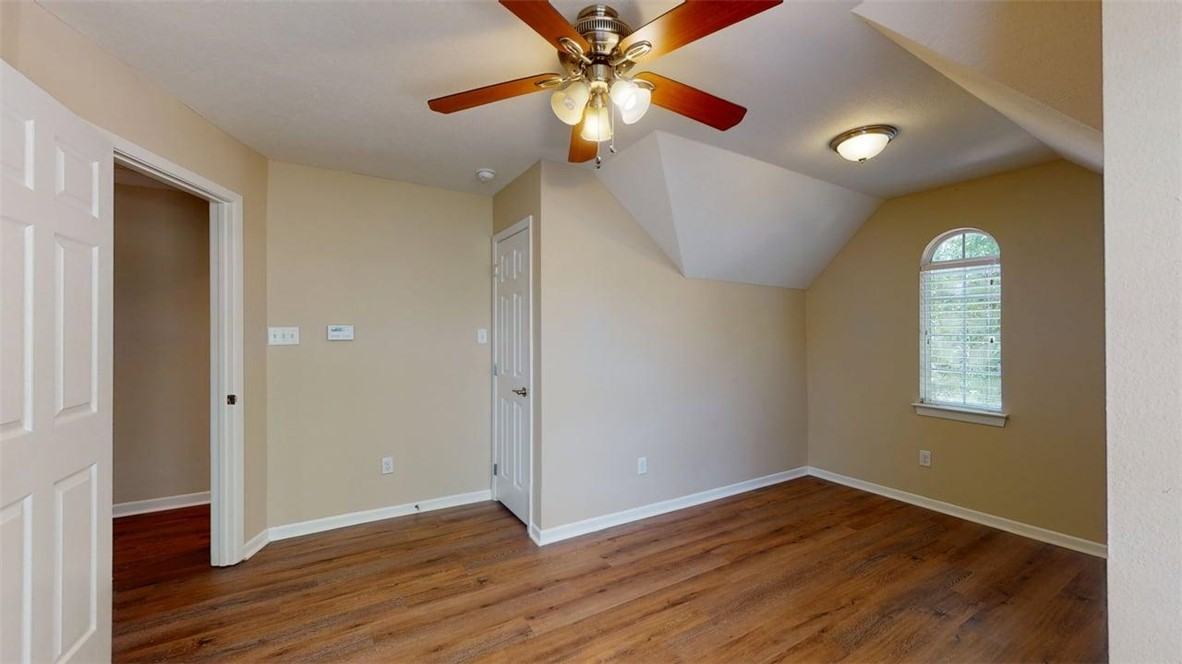 1724 Boardwalk Ct #1724 - Photo 4 of 27