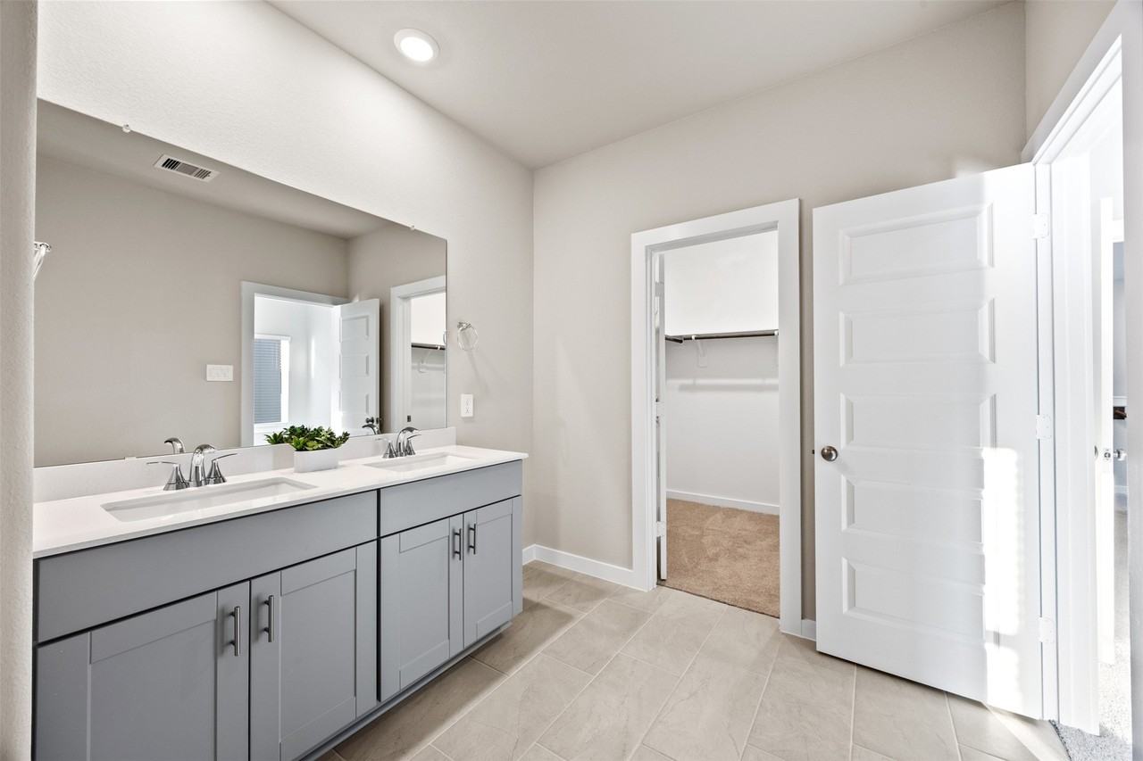 4115 Glowing Hearth Dr #4115 - Photo 4 of 30