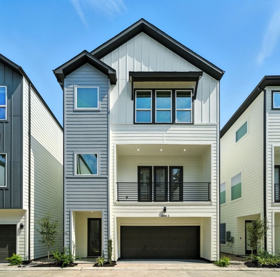 2304 Hoskins Dr #2304D - Photo 2 of 41