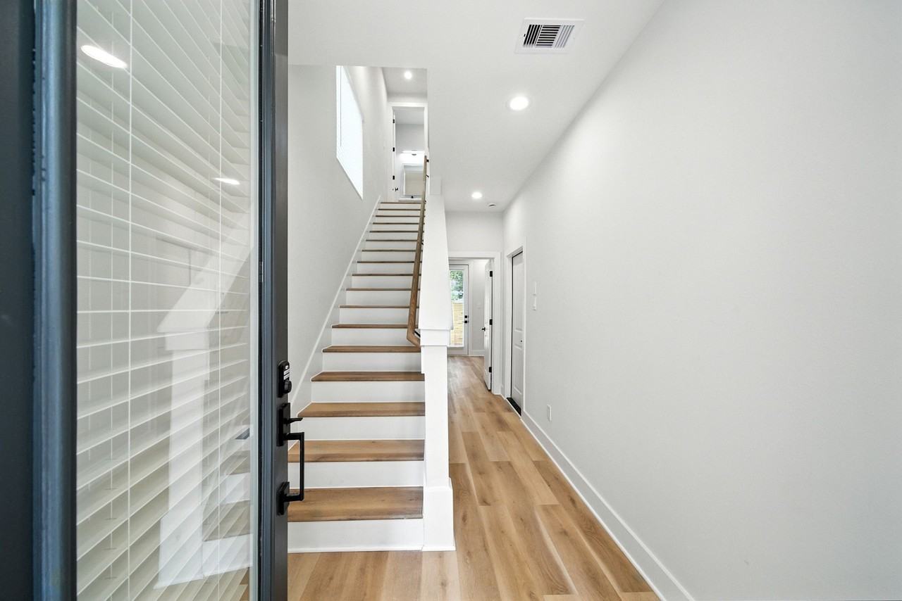 2304 Hoskins Dr #2304D - Photo 3 of 41