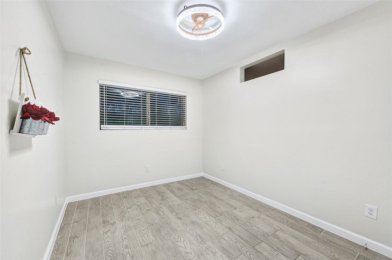 1607 Welch St #1607-5 - Photo 2 of 20