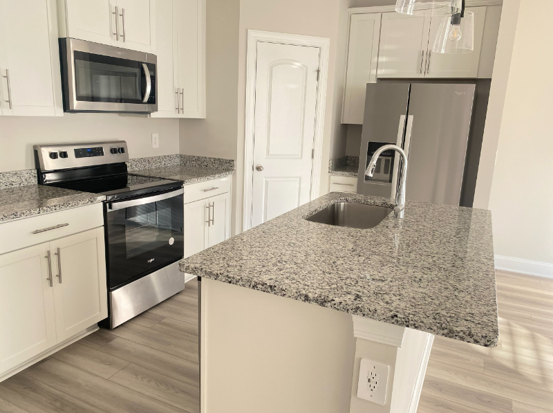 4550 Skywood Ln - Photo 3 of 26