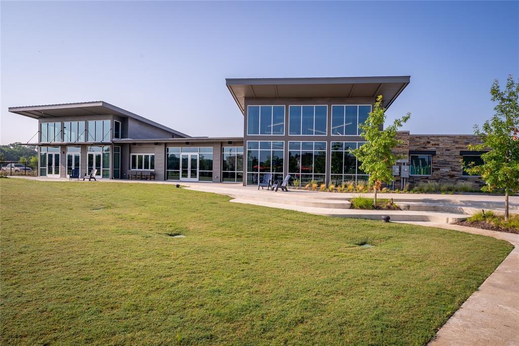 2552 Finch Hollow Dr #2552 - Photo 2 of 19