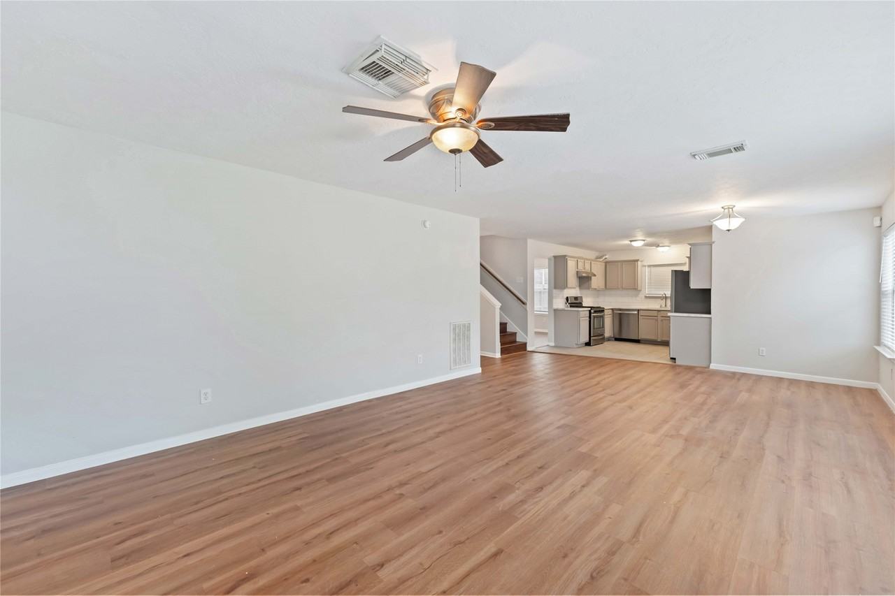 21507 Windsor Castle Dr #21507 - Photo 2 of 24