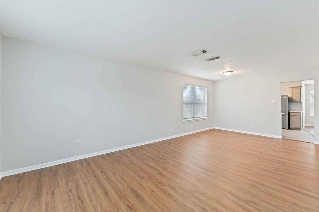 21507 Windsor Castle Dr #21507 - Photo 3 of 24