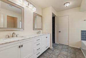 featured image of 1526 Telkwa Dr #1526