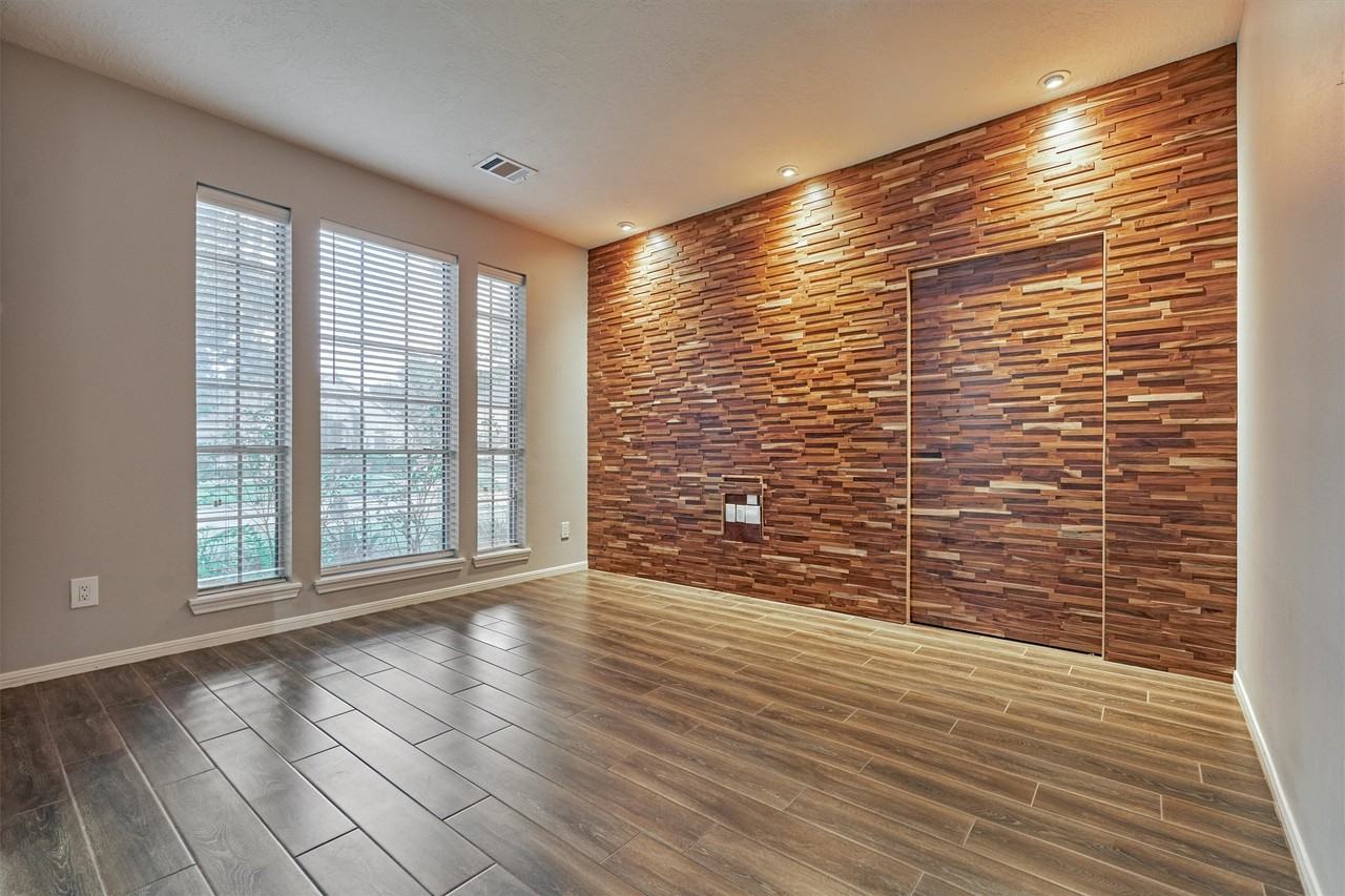 1618 Calmar Dr #1618 - Photo 5 of 30