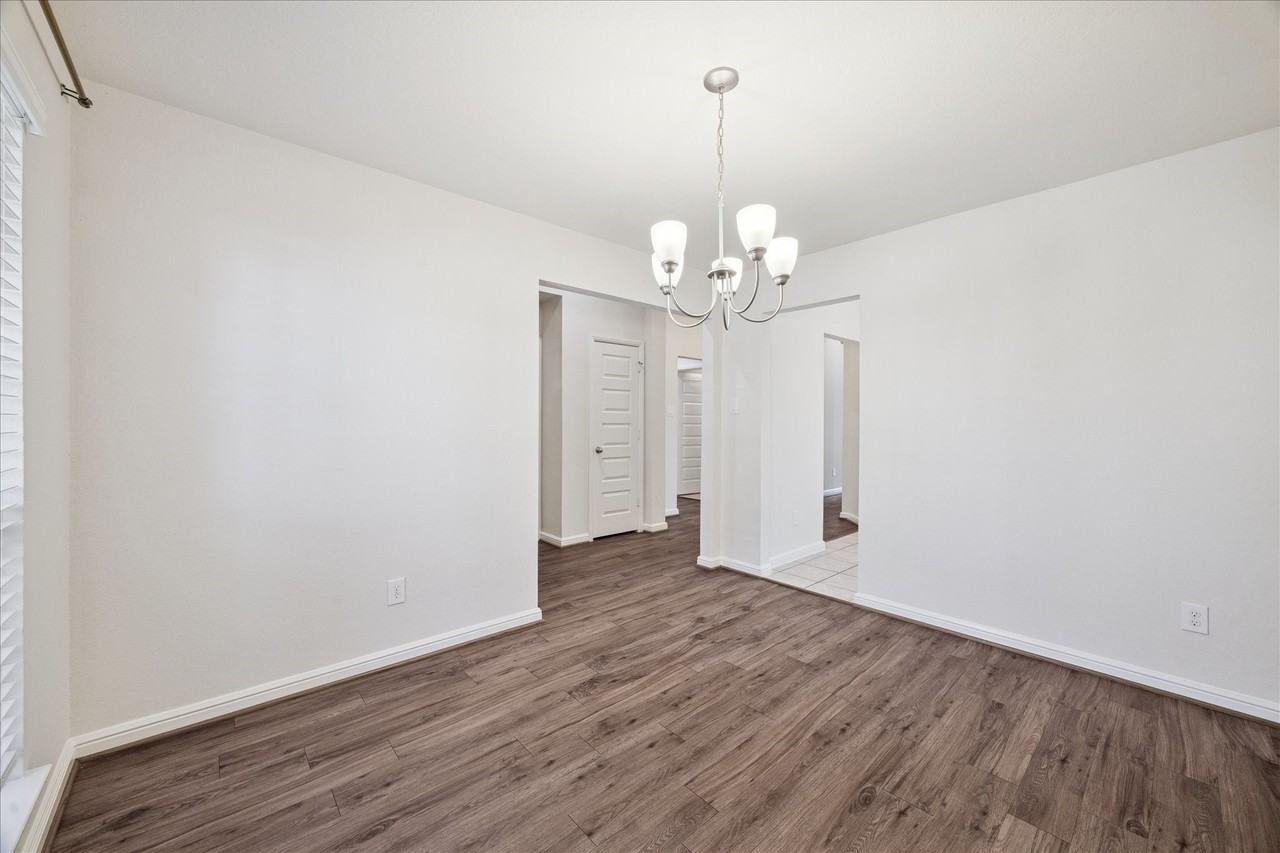 18203 Alora Springs Trace #18203 - Photo 3 of 30