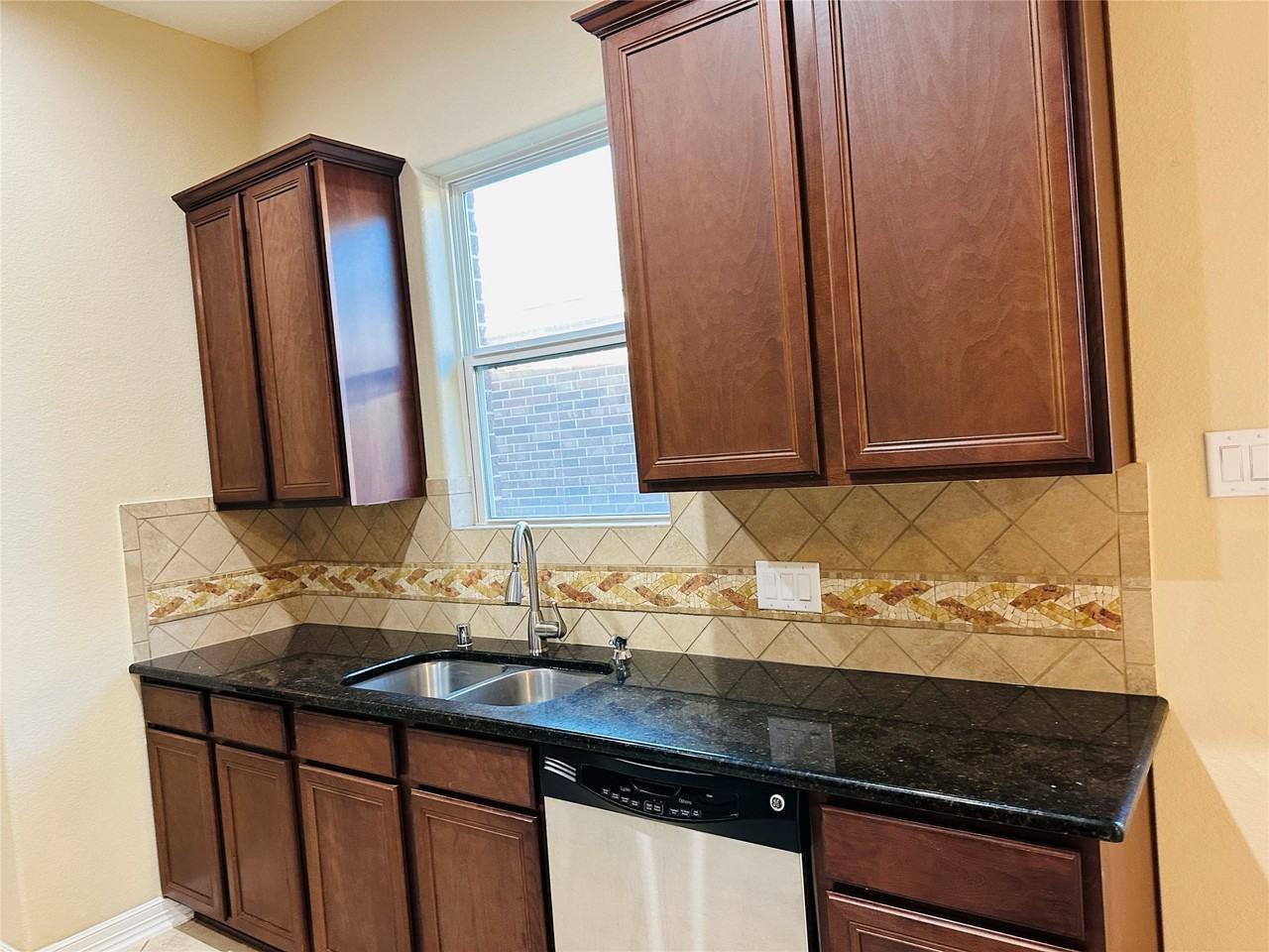 21927 Field Green Dr #21927 - Photo 2 of 27