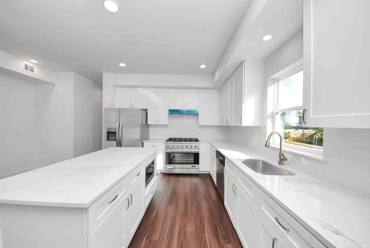 611 East 39th Street #611C