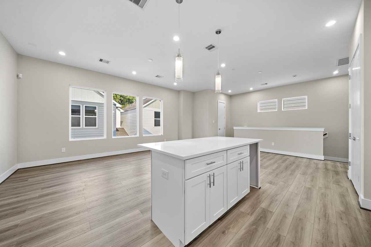 9 Wellford Street #9F