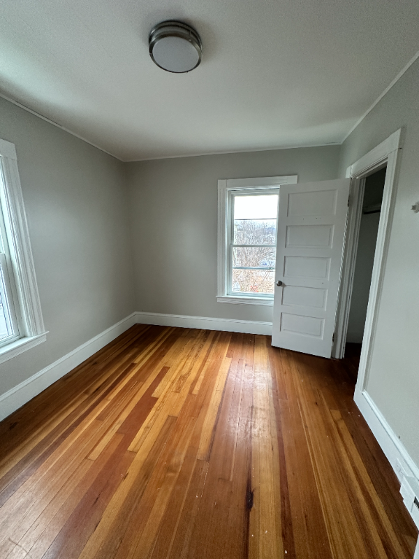 84 Exeter Ave #2 - Photo 5 of 17