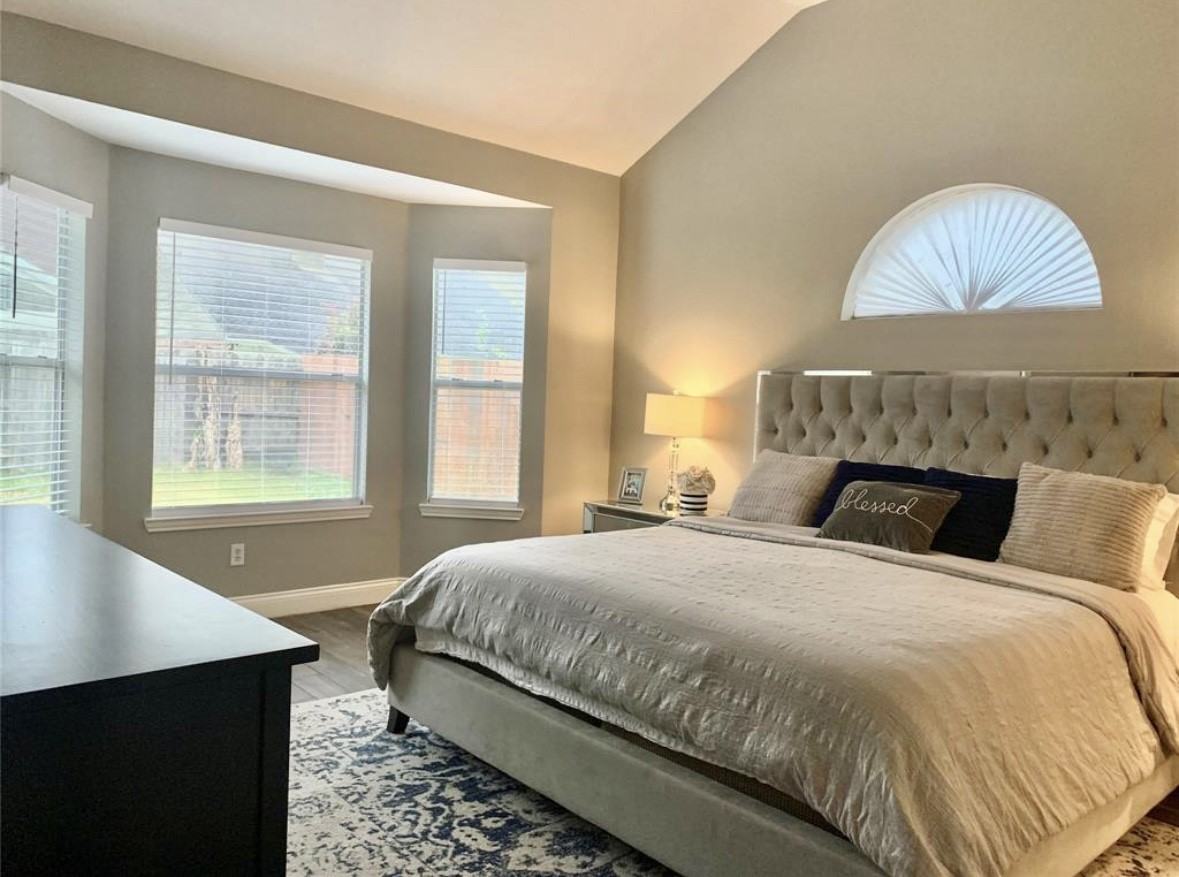 10918 South Falls Terrace #10918 - Photo 3 of 20