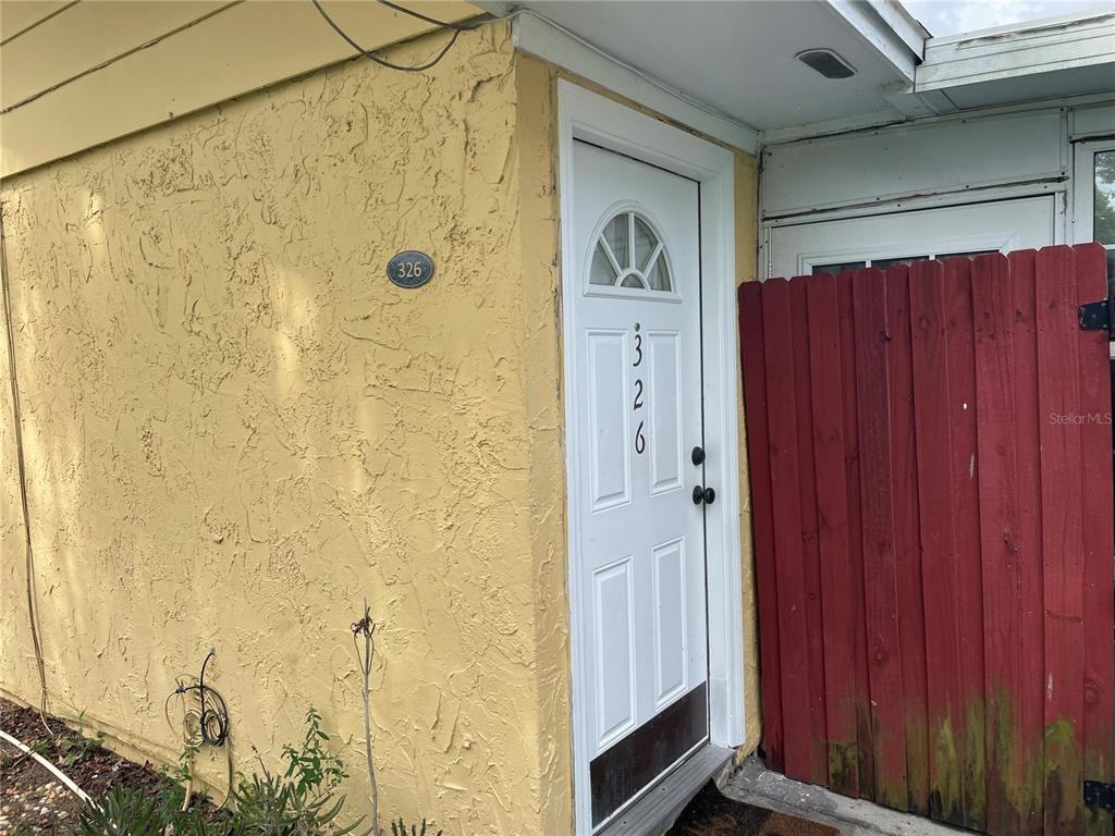 326 San Rafael St #326 - Photo 5 of 8