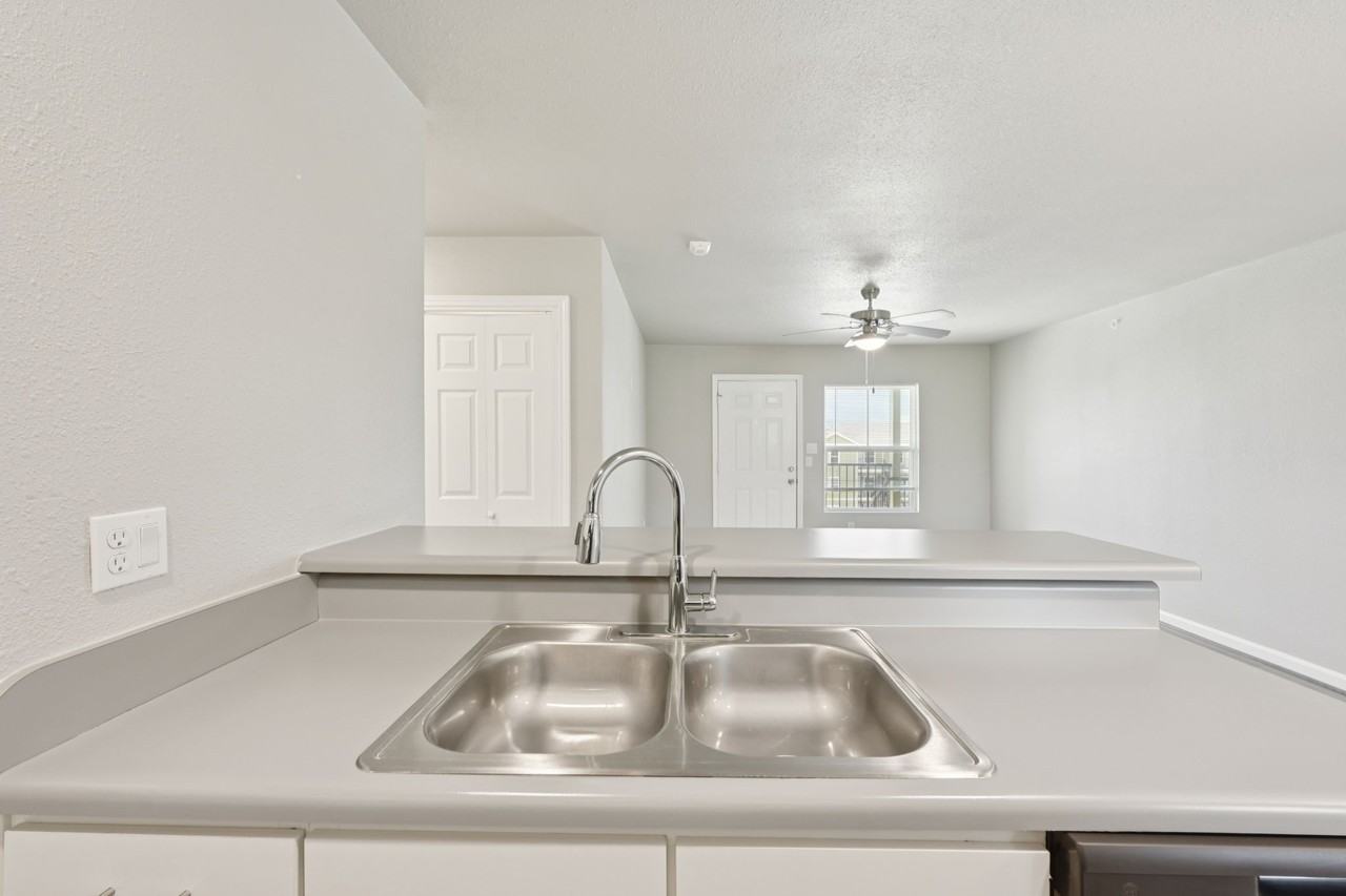 254 Plez Morgan Drive #254F - Photo 5 of 31