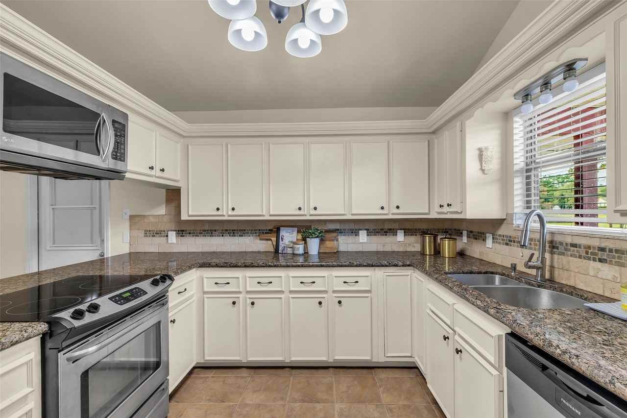 17831 W Fm 1097 Rd #17831 - Photo 6 of 28