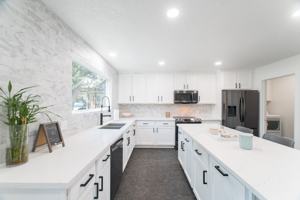 featured image of 3103 Hemingway Drive #3103