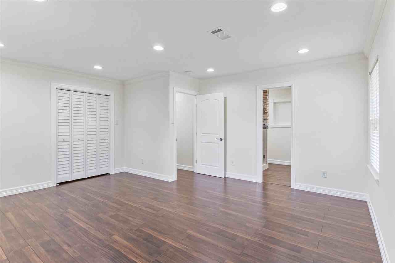 1918 Crestdale Drive #1918