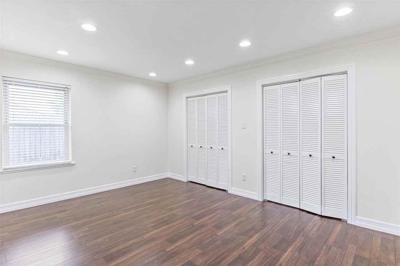 1918 Crestdale Dr #1918 - Photo 3 of 35