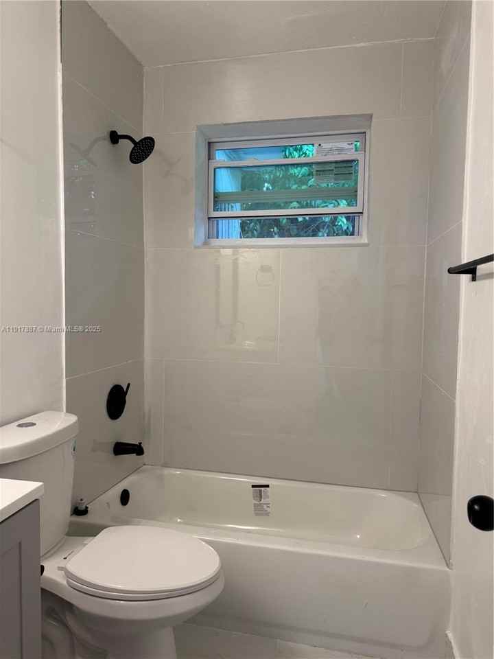 797 Nw 55th Ter #797-797 - Photo 3 of 11