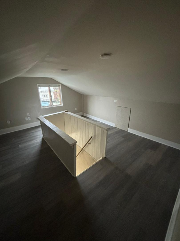 631 Melwood Ave - Photo 2 of 16