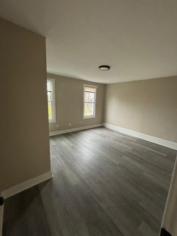 631 Melwood Ave - Photo 5 of 16