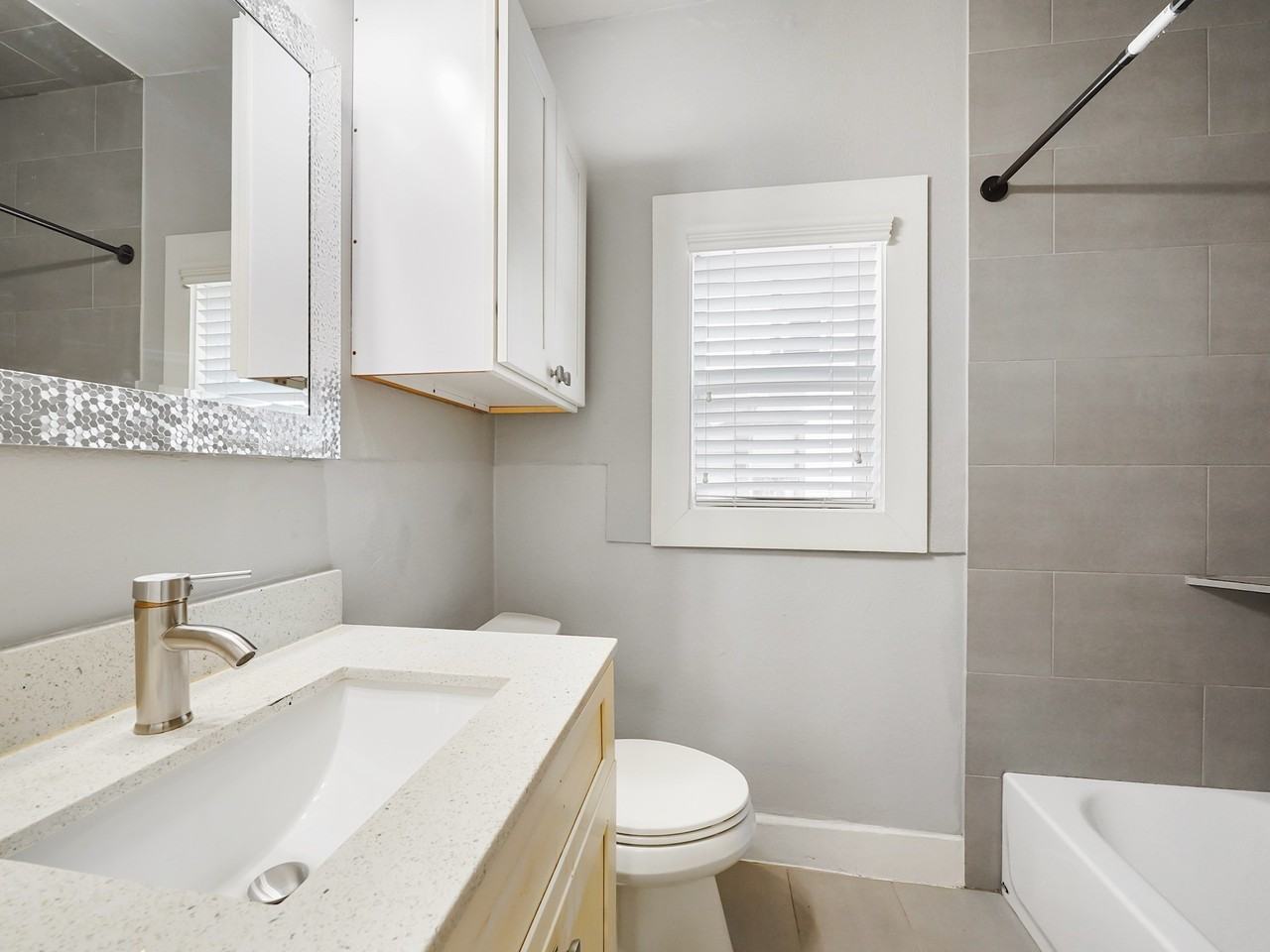 2411 Dunlavy St #2411-1 - Photo 2 of 14