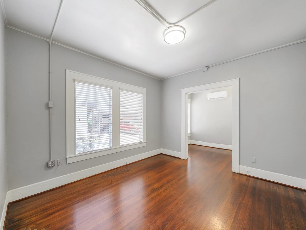 2411 Dunlavy St #2411-1 - Photo 5 of 14